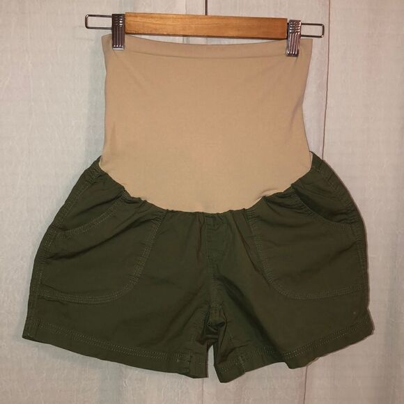 Motherhood S Camo Green Stretch Shorts with Four Pockets - Picture 1 of 14